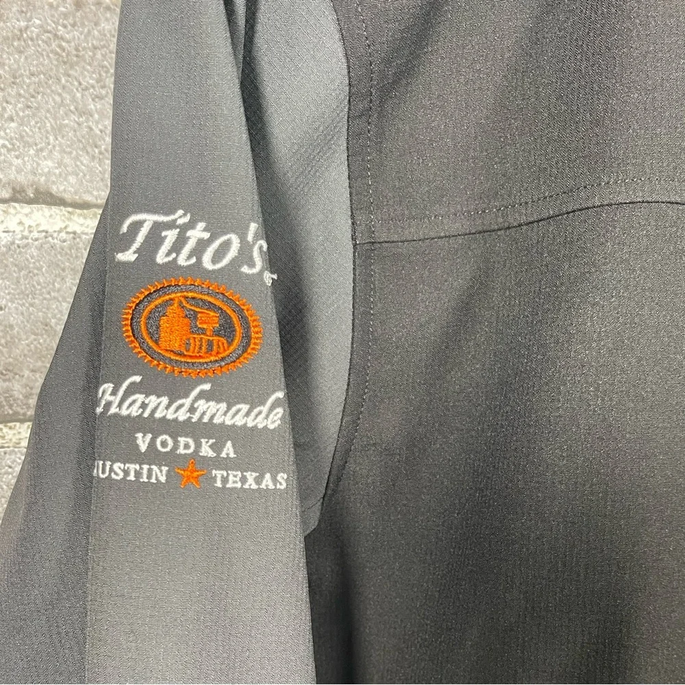 Tito’s Vodka The North Face Castle Rock Soft Shell Jacket Gray Men’s Small NWT